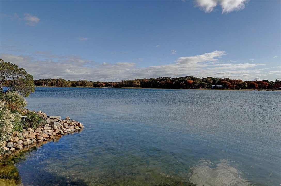 202 Middlebridge Road South Kingstown, RI 02879 - Photo 32 of 34