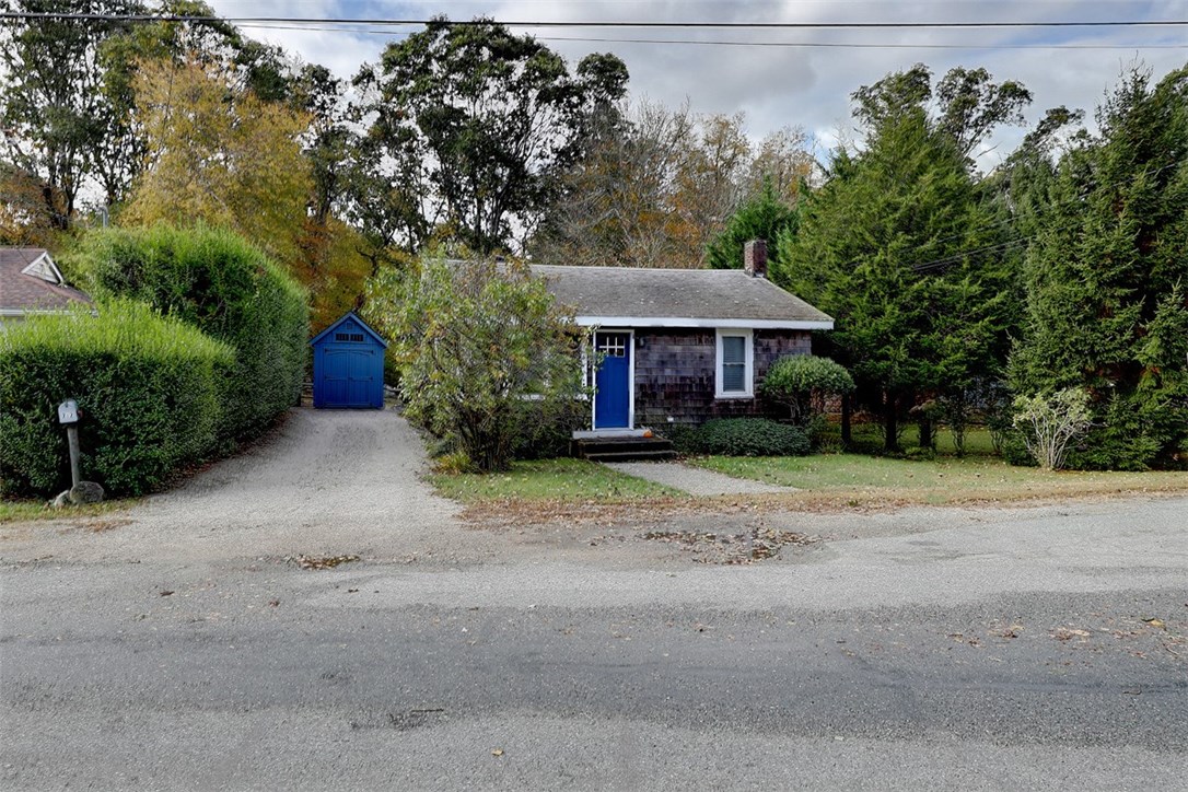 202 Middlebridge Road South Kingstown, RI 02879 - Photo 5 of 34