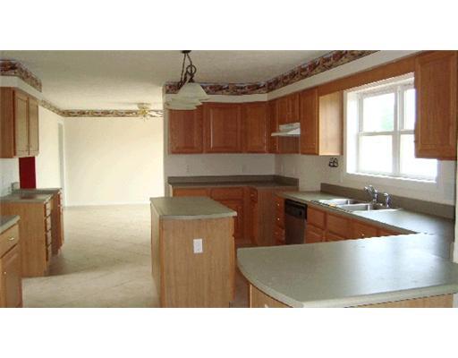 307 Crisswell Road Butler, PA 16002 - Photo 3 of 18 Kitchen.