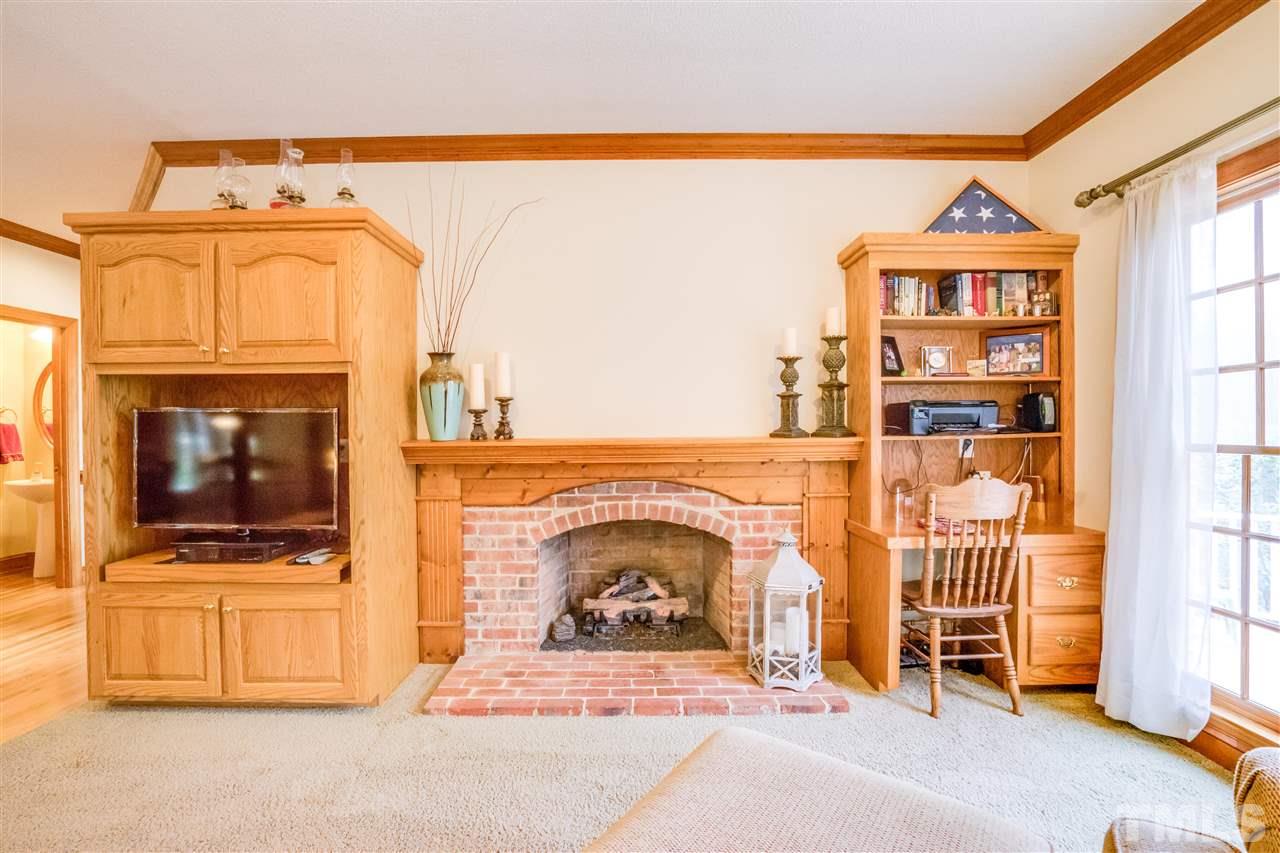 5500 Spring Bluffs Lane Raleigh, NC 27606 - Photo 8 of 25 Gallery Image 8