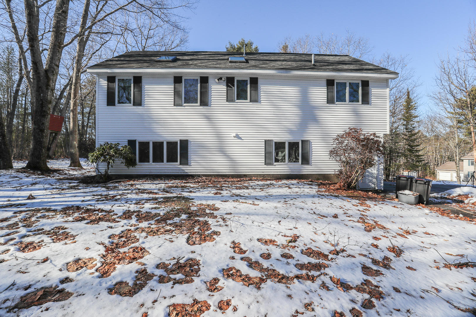 135 Ridgeview Drive Bangor, ME 04401 - Photo 34 of 37 Side