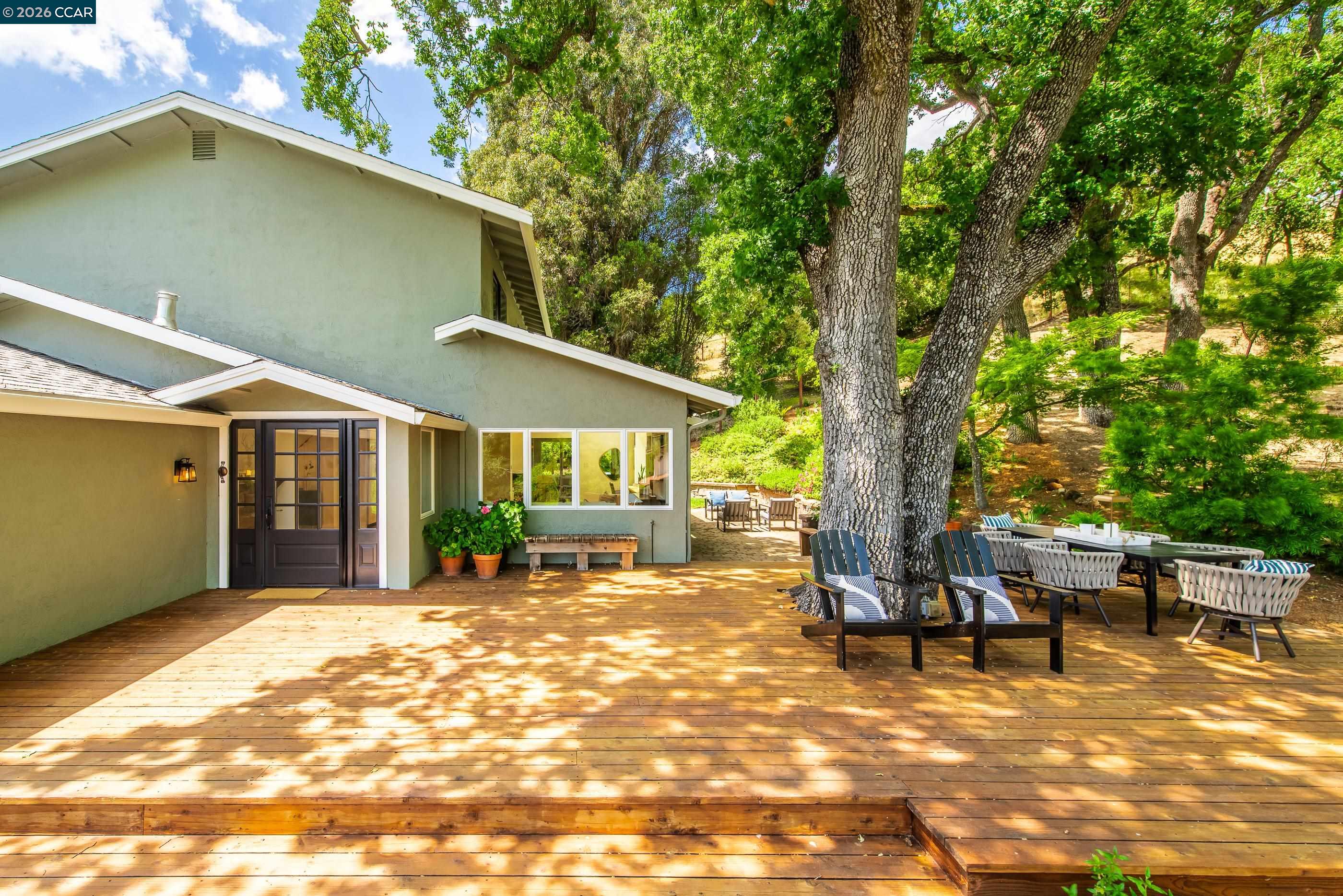 3348 Walnut Lane Lafayette, CA 94549 - Photo 2 of 36