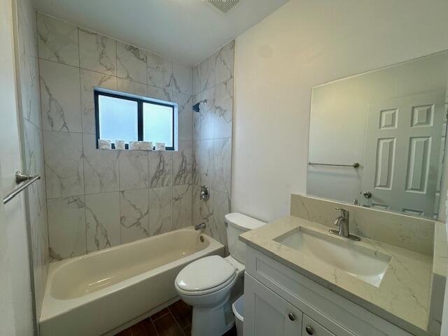 1071 West 27th Street Riviera Beach, FL 33404 - Photo 19 of 33 Bathroom