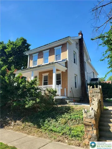 $1,550 | 817 Seneca Street, Fountain Hill, PA 18015