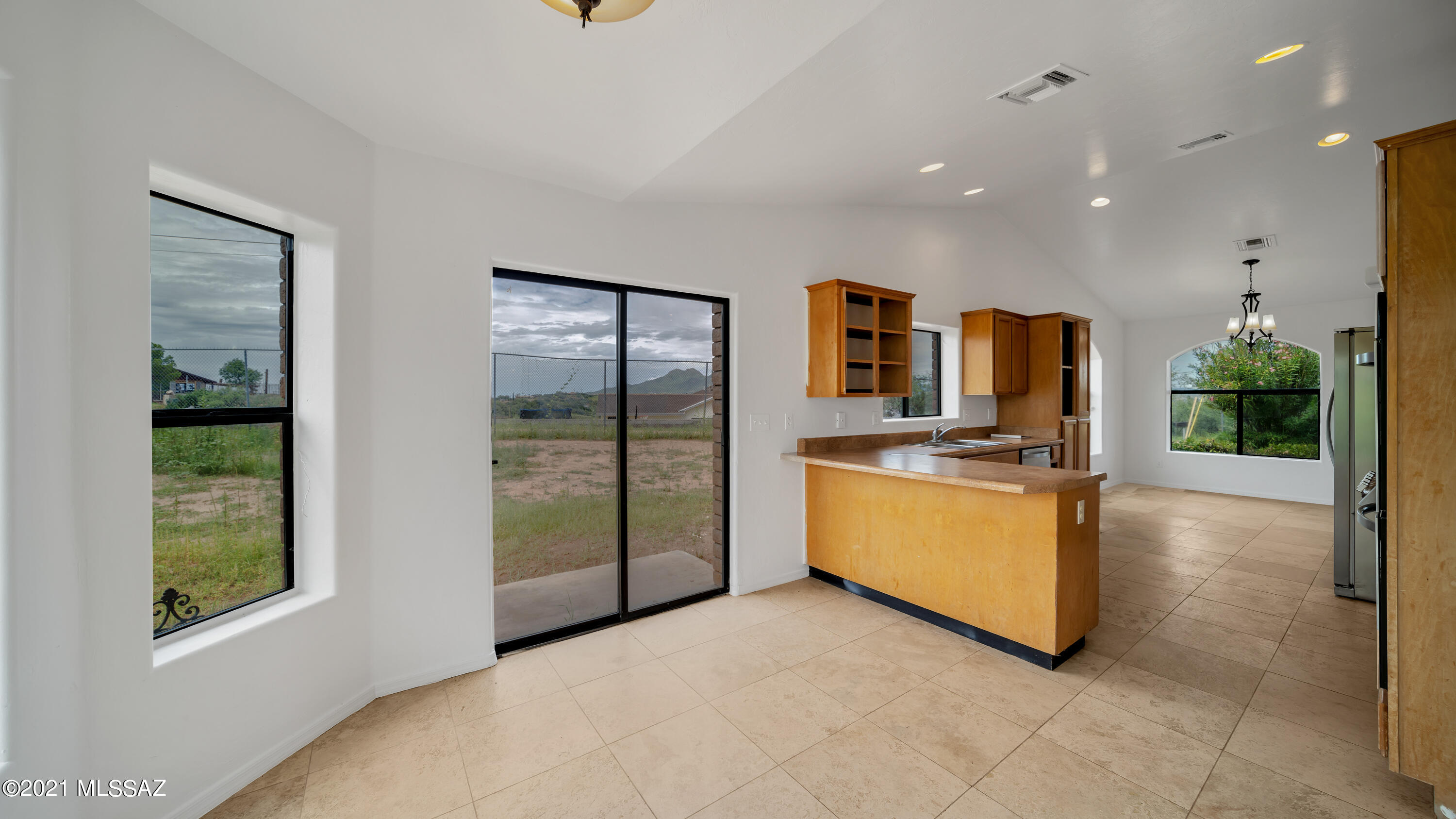 248 Cuarzo Court Rio Rico, AZ 85648 - Photo 18 of 35