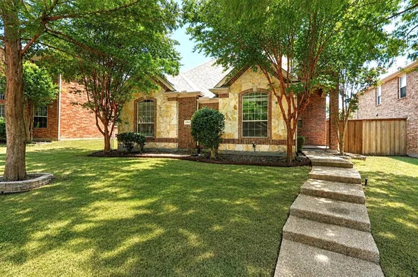 $2,800 | 11945 Henderson Drive, Frisco, TX 75035