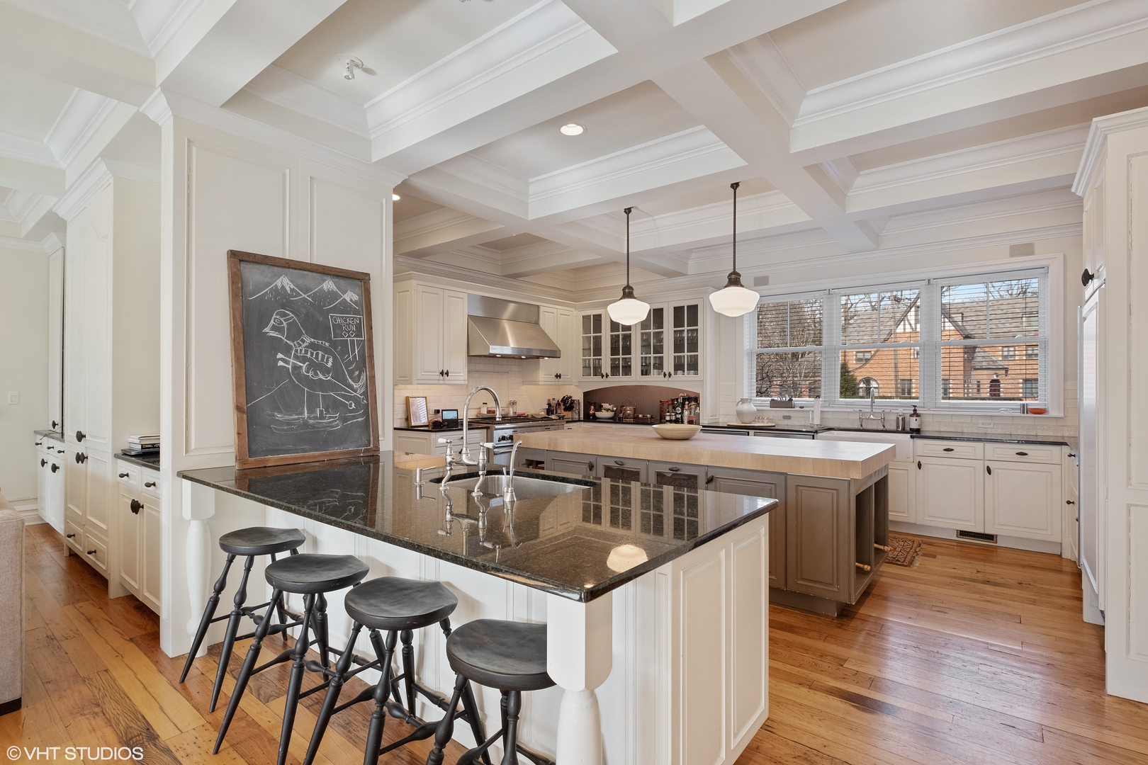 180 Beech Street Highland Park, IL 60035 - Photo 6 of 34