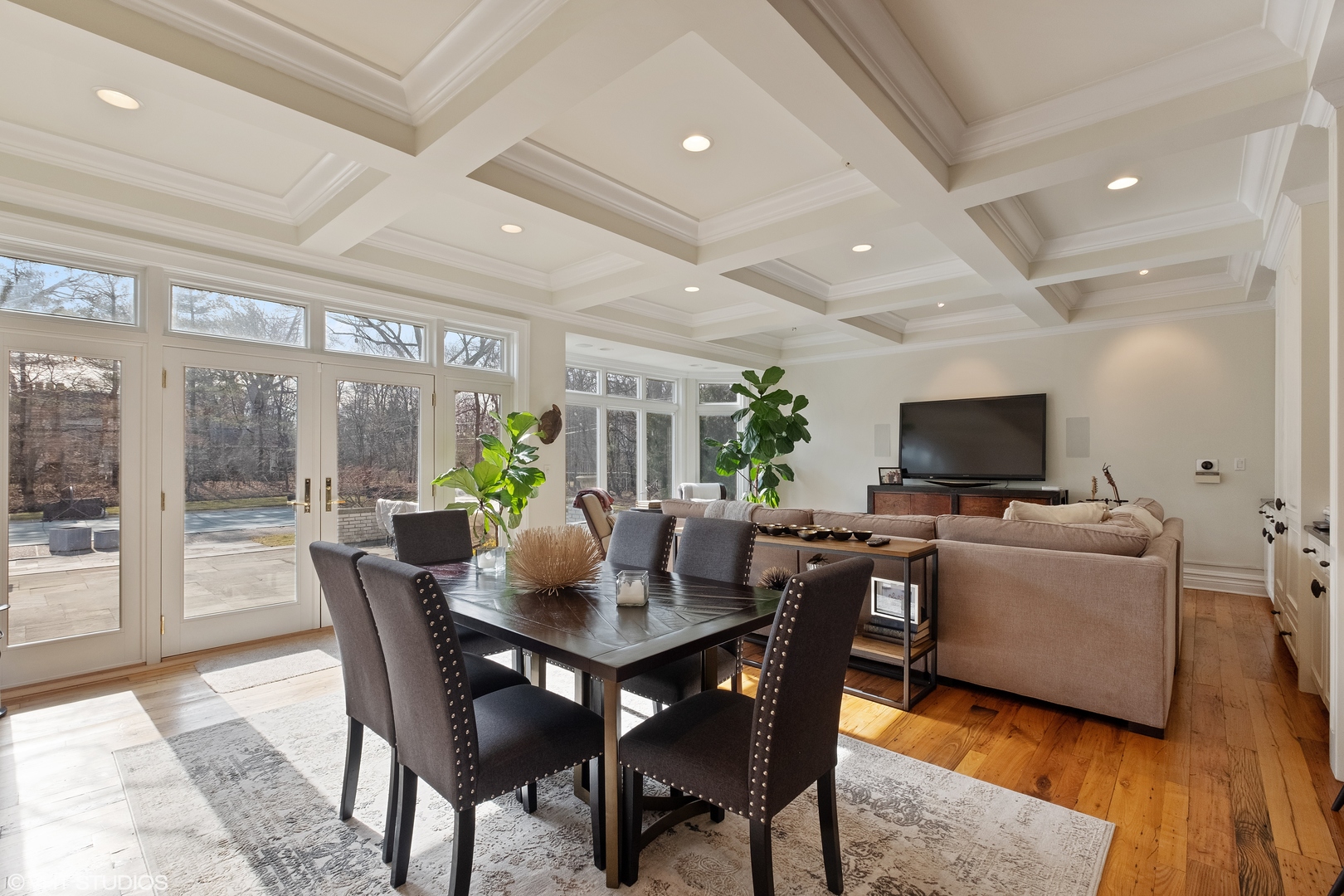 180 Beech Street Highland Park, IL 60035 - Photo 8 of 34