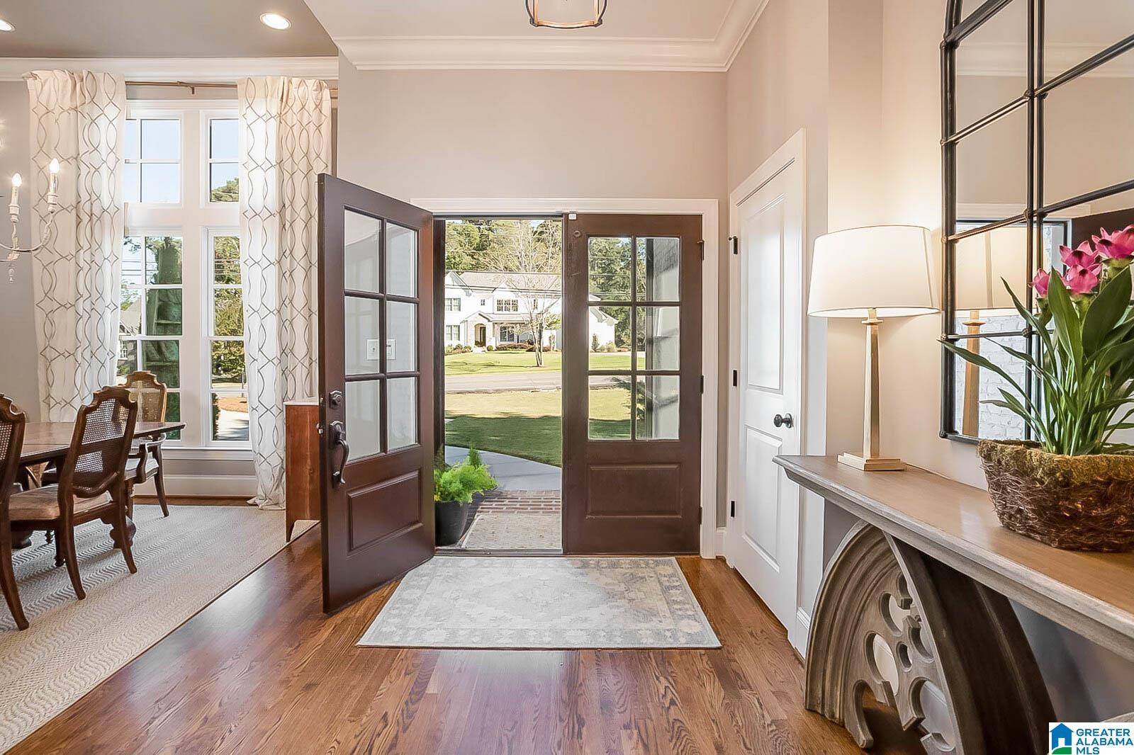 2427 Dolly Ridge Road Birmingham, AL 35243 - Photo 3 of 50