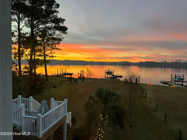 $895,000 | 125 Topping Lane, Belhaven, NC 27810