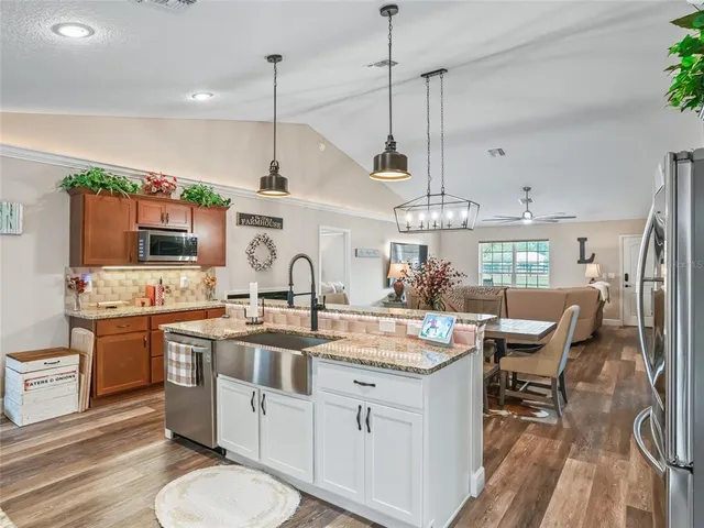 $1,800,000 | 6570 Southeast 175th Court, Morriston, FL 32668