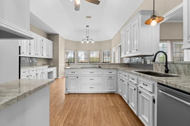 $2,950 | 590 Edgewood Drive, Montgomery, TX 77356