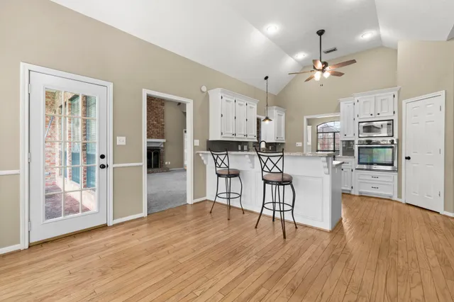 $2,950 | 590 Edgewood Drive, Montgomery, TX 77356