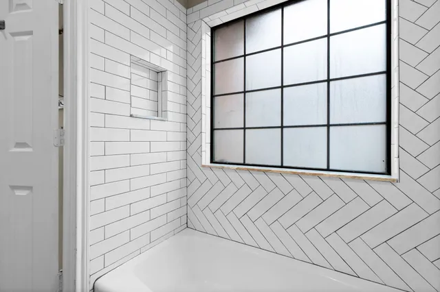 $2,950 | 590 Edgewood Drive, Montgomery, TX 77356