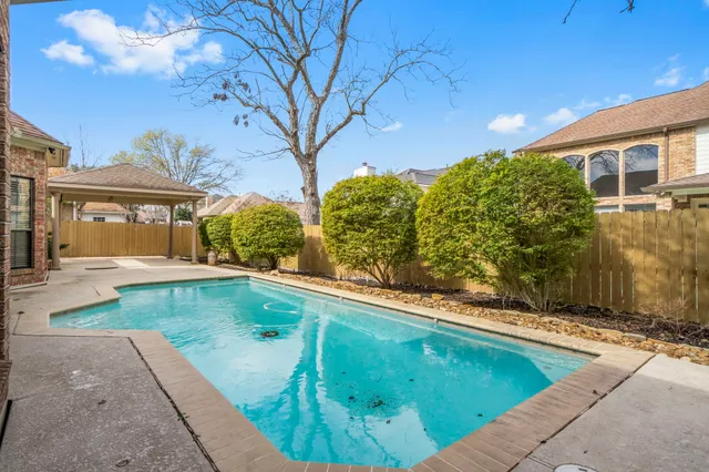 $2,950 | 590 Edgewood Drive, Montgomery, TX 77356