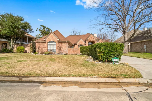 $2,950 | 590 Edgewood Drive, Montgomery, TX 77356