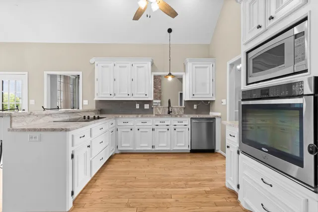 $2,950 | 590 Edgewood Drive, Montgomery, TX 77356