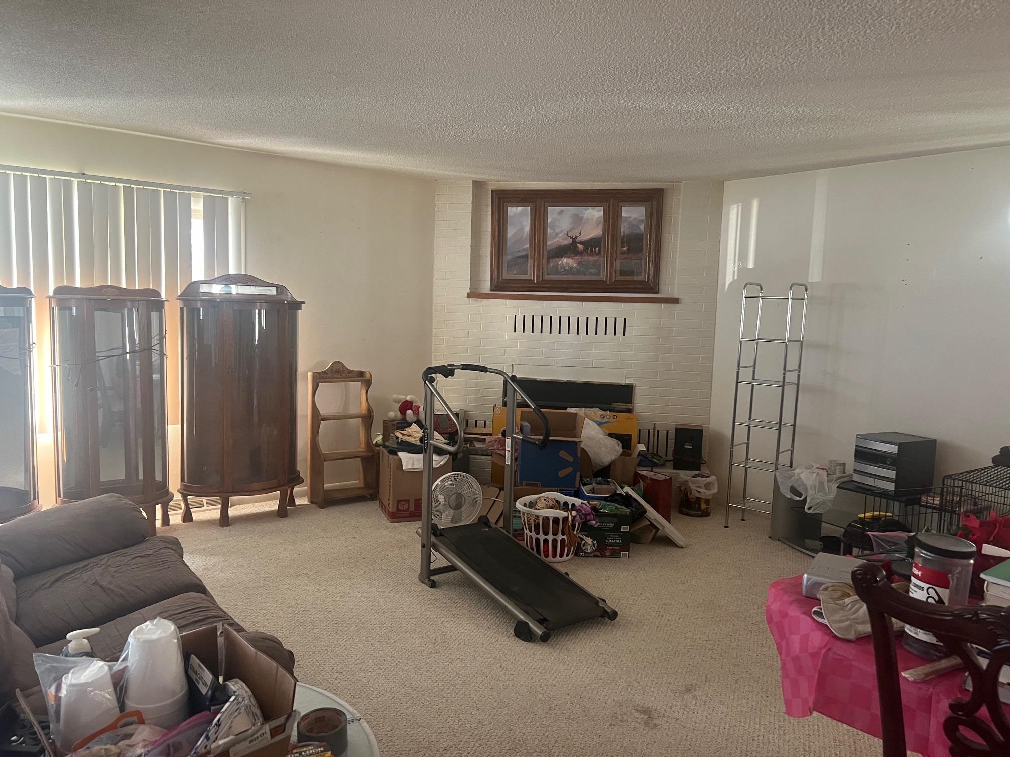 109 East Brooks Street Rawlins, WY 82301 - Photo 2 of 8