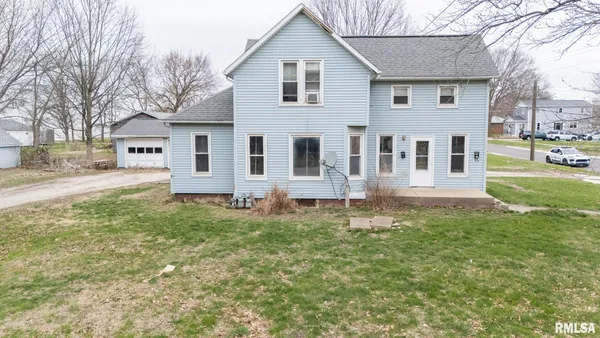 $99,000 | 413 West Fort Street, Farmington, IL 61531