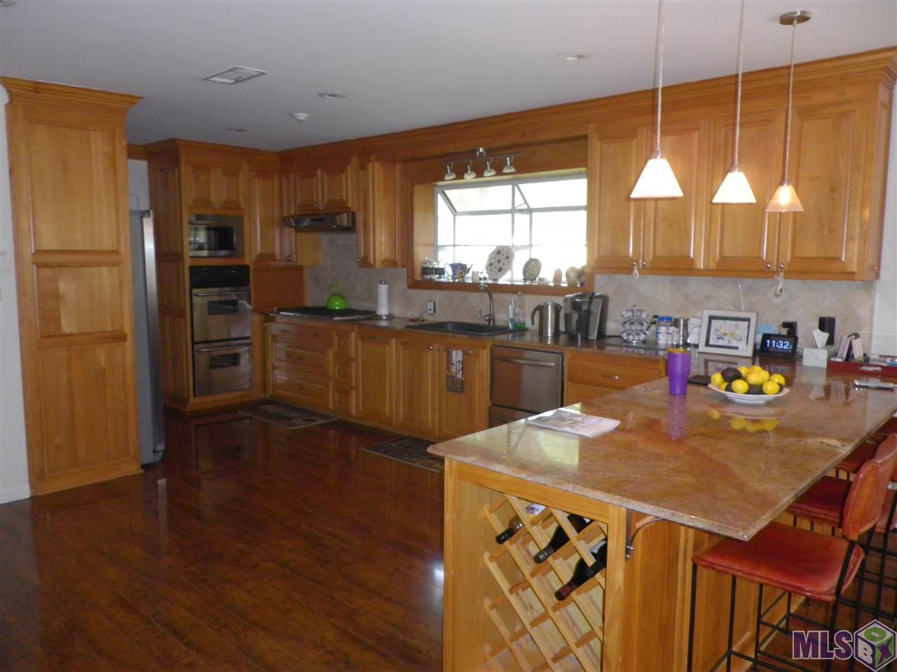 5353 Moss Lane Baton Rouge, LA 70808 - Photo 12 of 38 Gallery Image 12