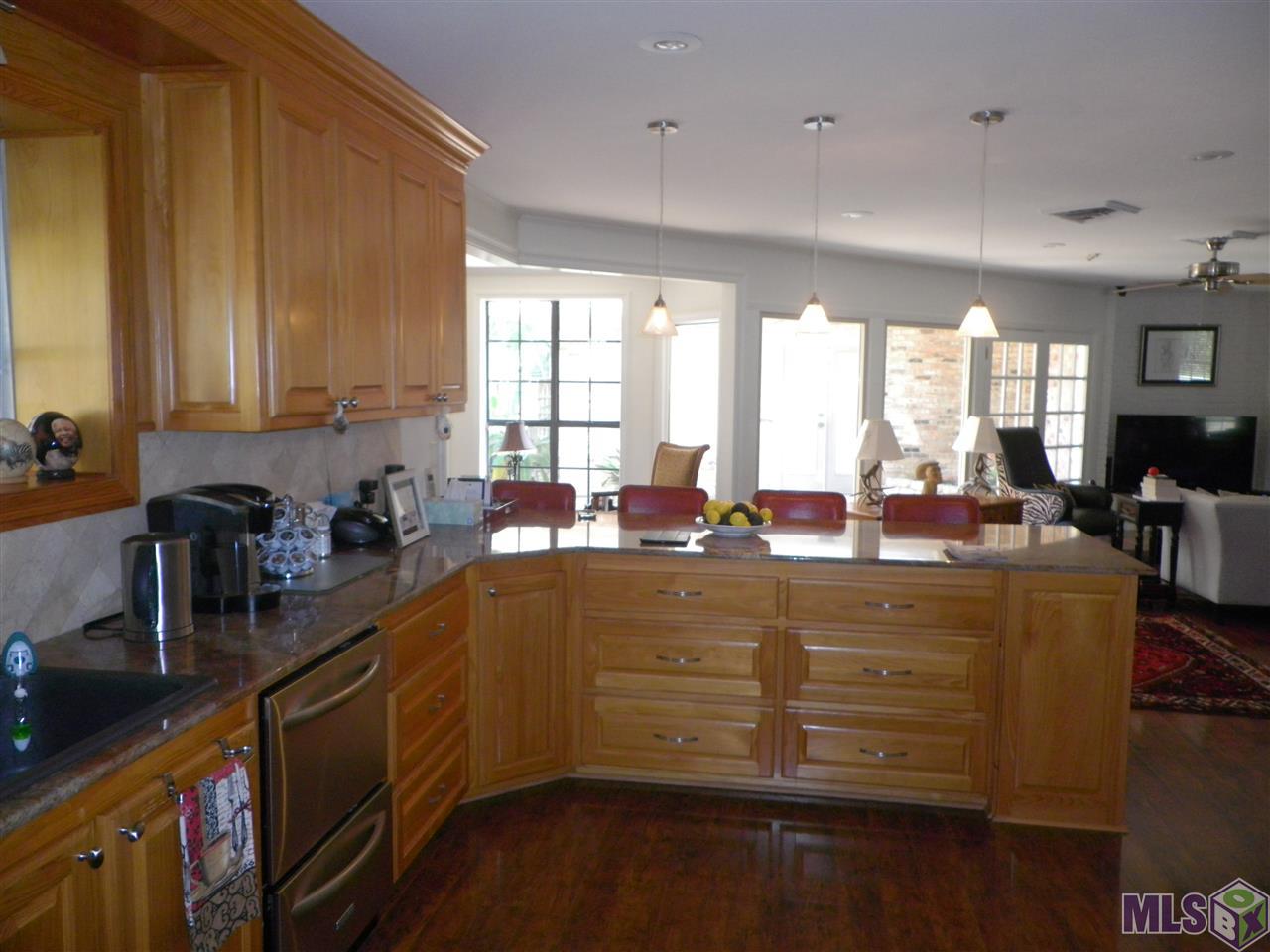 5353 Moss Lane Baton Rouge, LA 70808 - Photo 13 of 38 Gallery Image 13