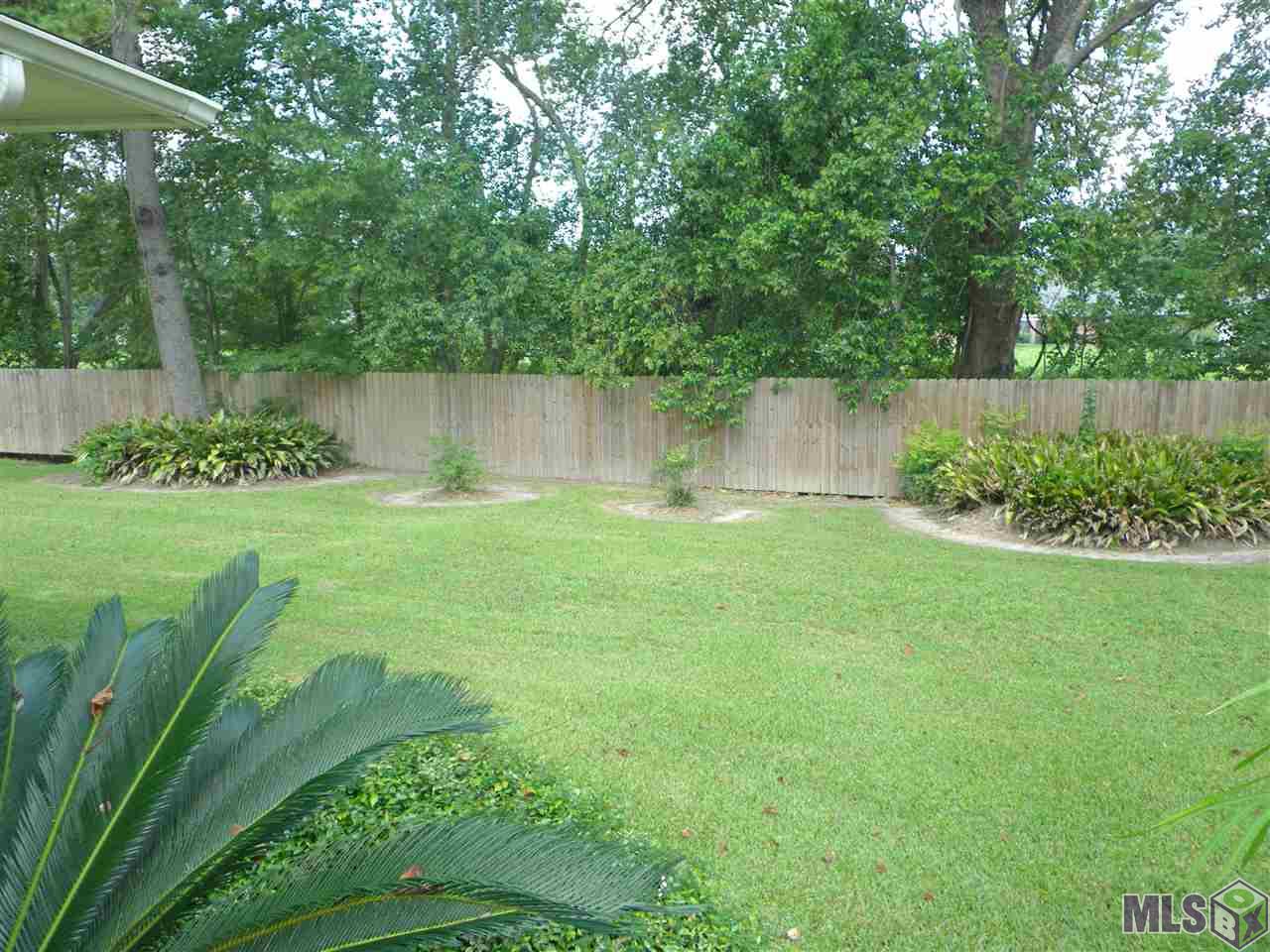 5353 Moss Lane Baton Rouge, LA 70808 - Photo 3 of 38 Gallery Image 3