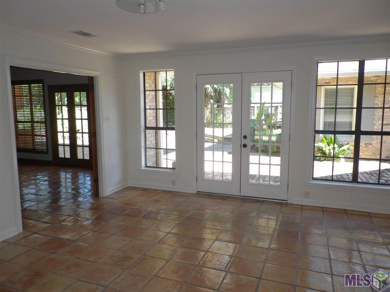 5353 Moss Lane Baton Rouge, LA 70808 - Photo 32 of 38 Gallery Image 32