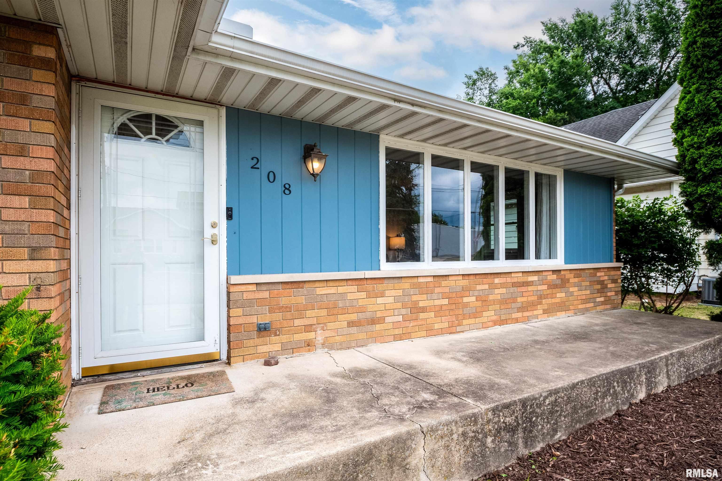 208 North Niles Street Metamora, IL 61548 - Photo 4 of 39