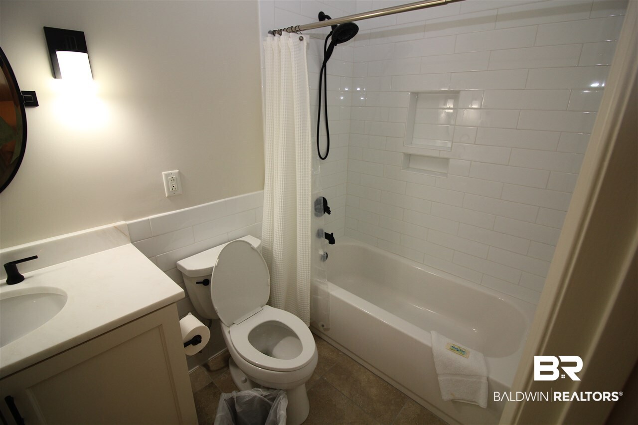 27284 Gulf Road, Unit 401 Orange Beach, AL 36561 - Photo 14 of 31