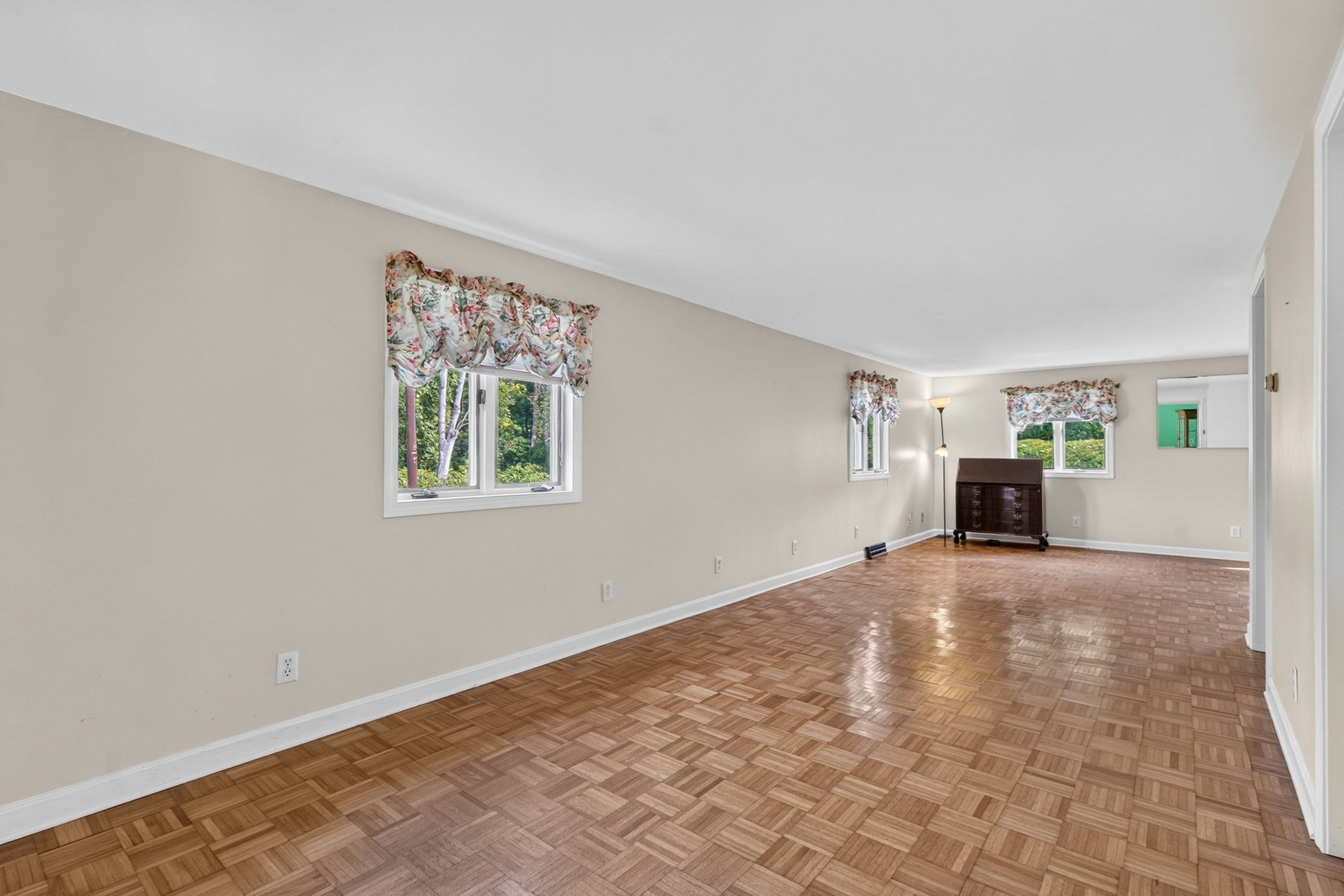 37 Chipaway Road Freetown, MA 02717 - Photo 8 of 27 Gallery Image 8