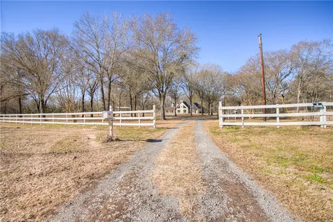 $1,100,000 | 17406 County Road 4821, Normangee, TX 77871