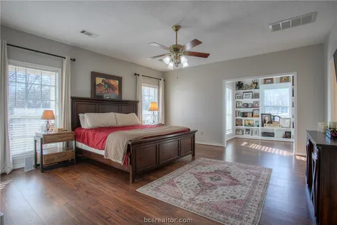 $1,100,000 | 17406 County Road 4821, Normangee, TX 77871