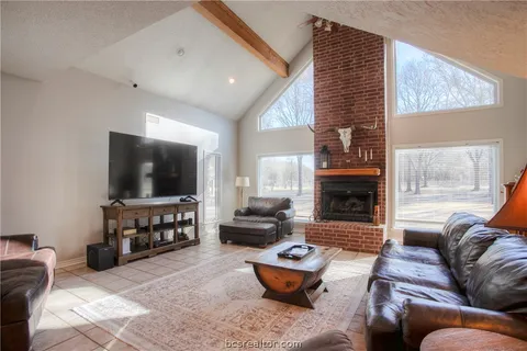 $1,100,000 | 17406 County Road 4821, Normangee, TX 77871