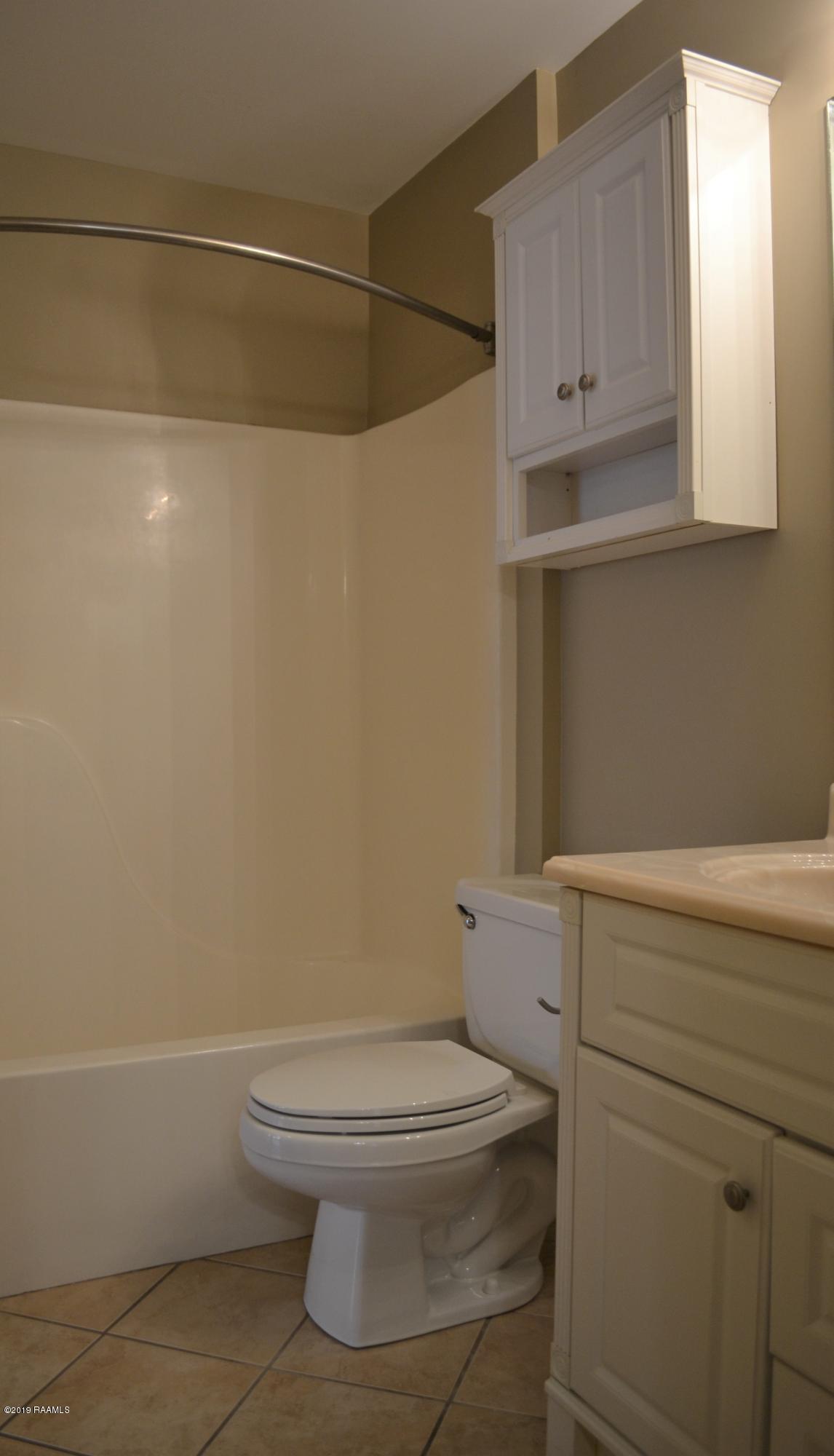 319 Artisan Road, Unit D Lafayette, LA 70508 - Photo 11 of 15 DSC_0063