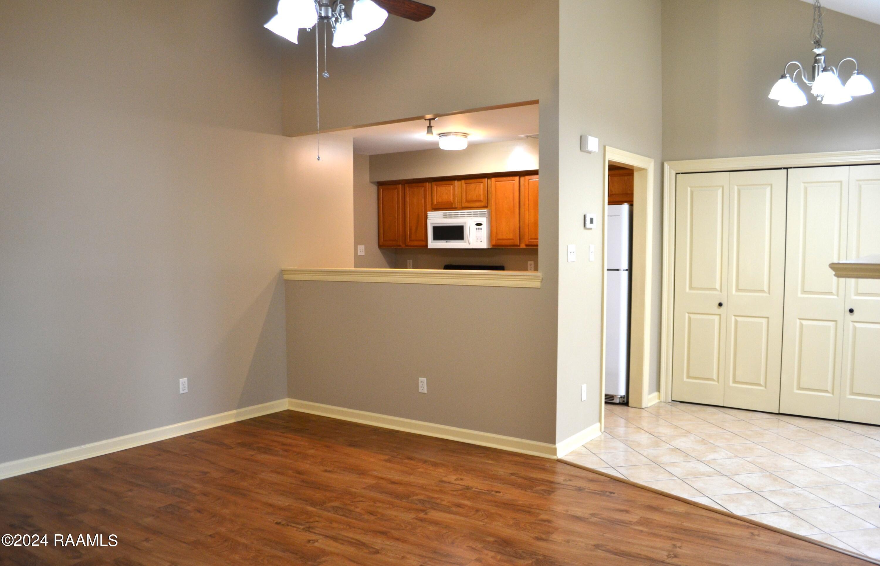 319 Artisan Road, Unit D Lafayette, LA 70508 - Photo 3 of 15 Living Area