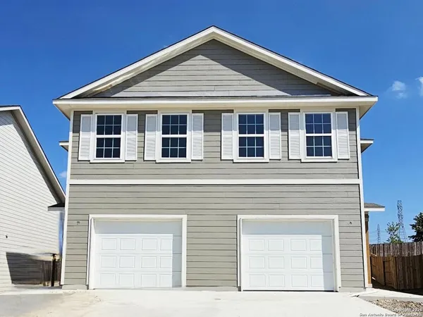 $1,800 | 10207 Tulipwood Run, Unit 101, San Antonio, TX 78252