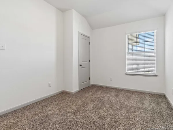 $1,800 | 10207 Tulipwood Run, Unit 101, San Antonio, TX 78252