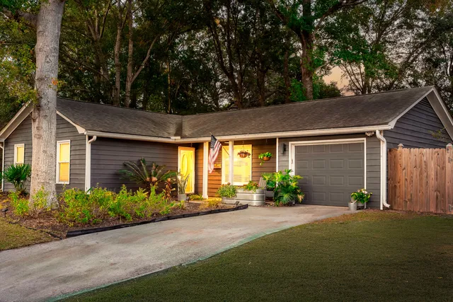 $607,500 | 1682 Nantahala Boulevard, Mount Pleasant, SC 29464