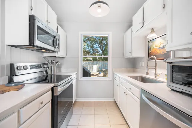 $607,500 | 1682 Nantahala Boulevard, Mount Pleasant, SC 29464