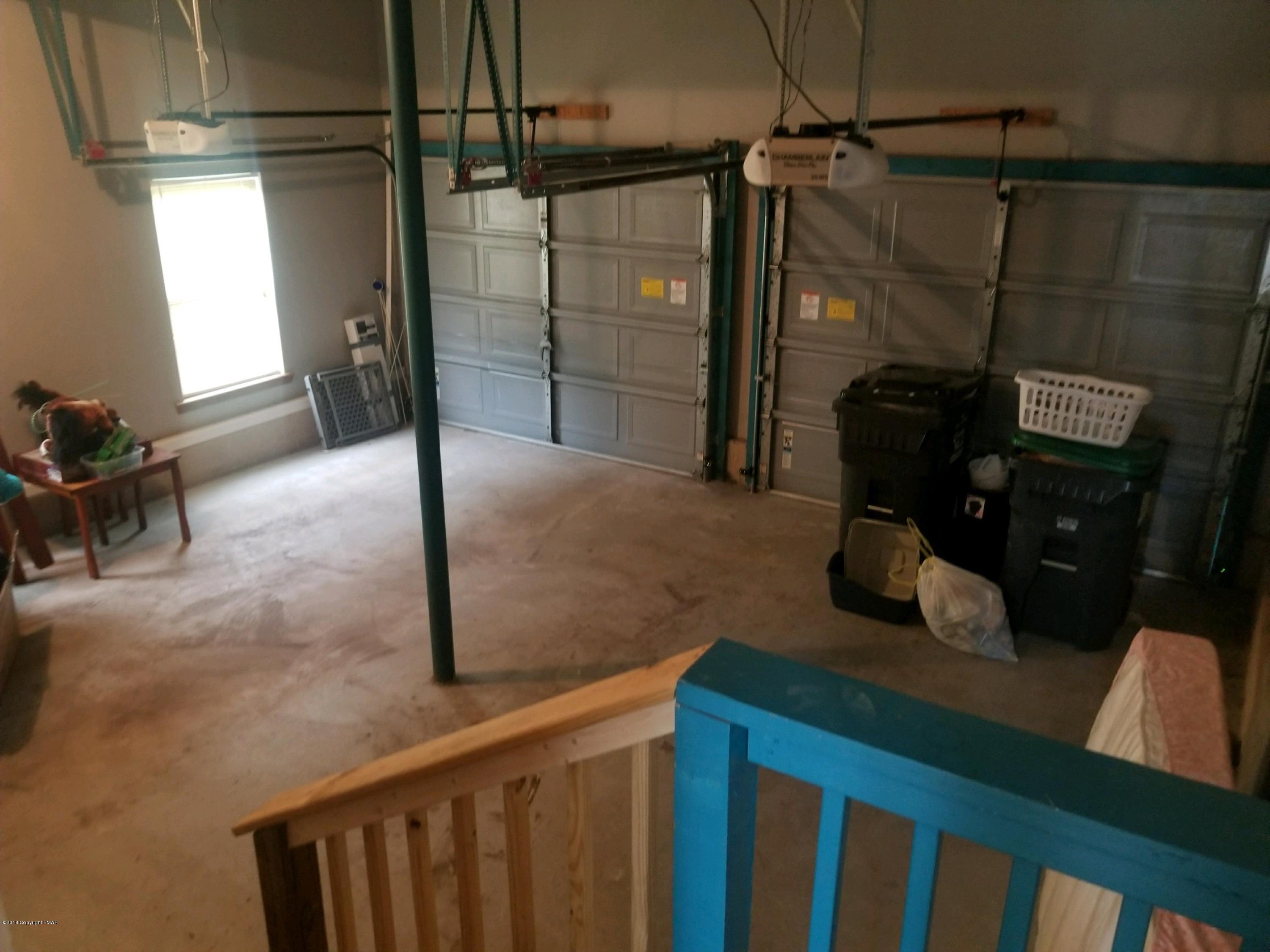 125 Lidio Road Blakeslee, PA 18610 - Photo 25 of 28 Garage