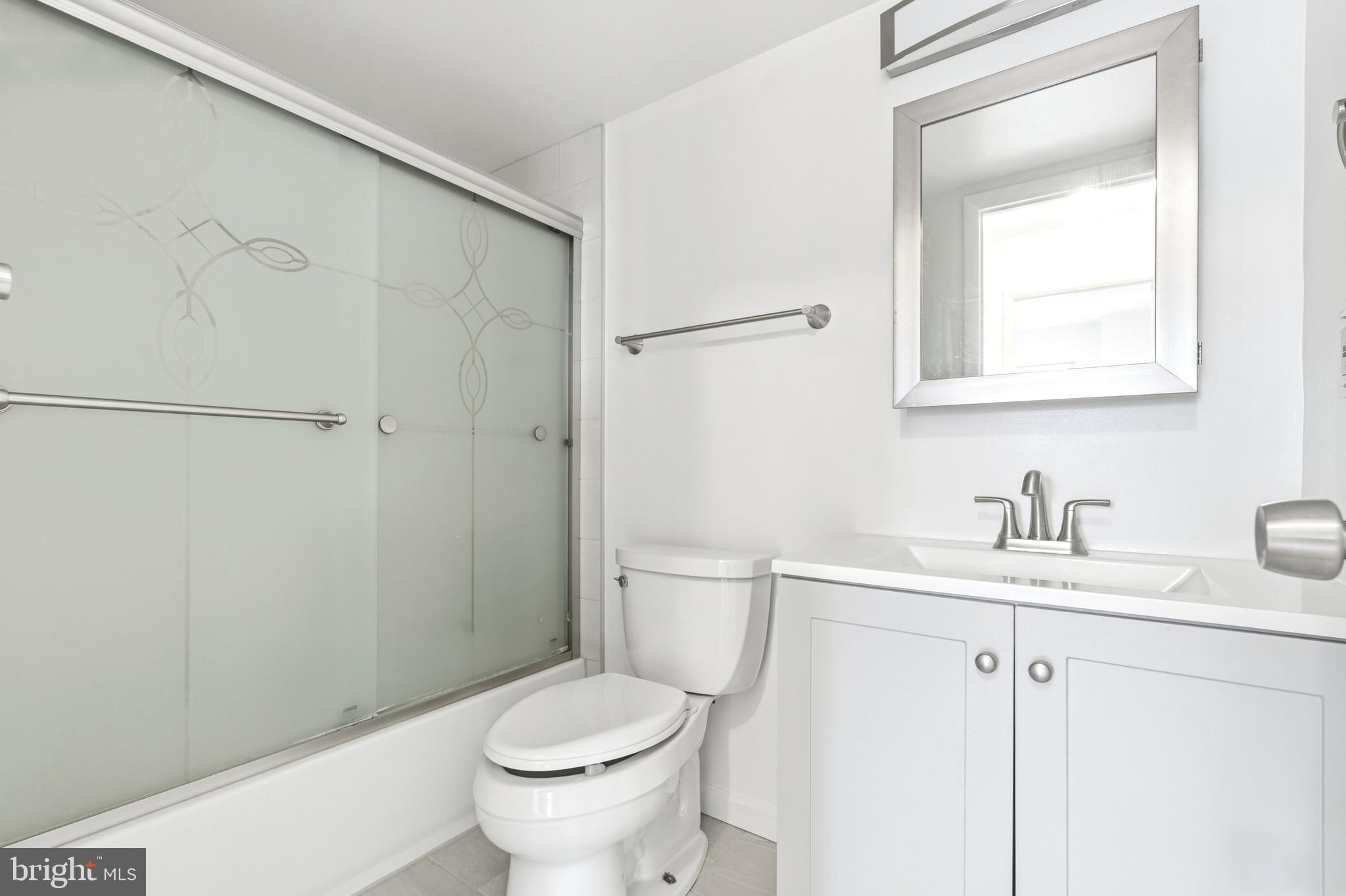 1121 University Boulevard West, Unit 1407B Silver Spring, MD 20902 - Photo 9 of 26 Bathroom