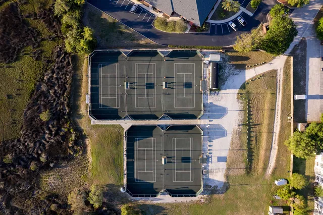 a view of a bird house