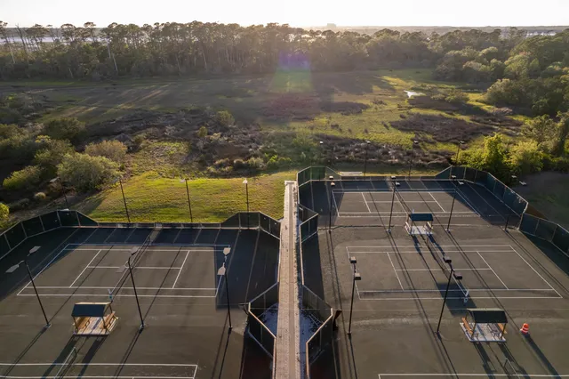 a view of a tennis court