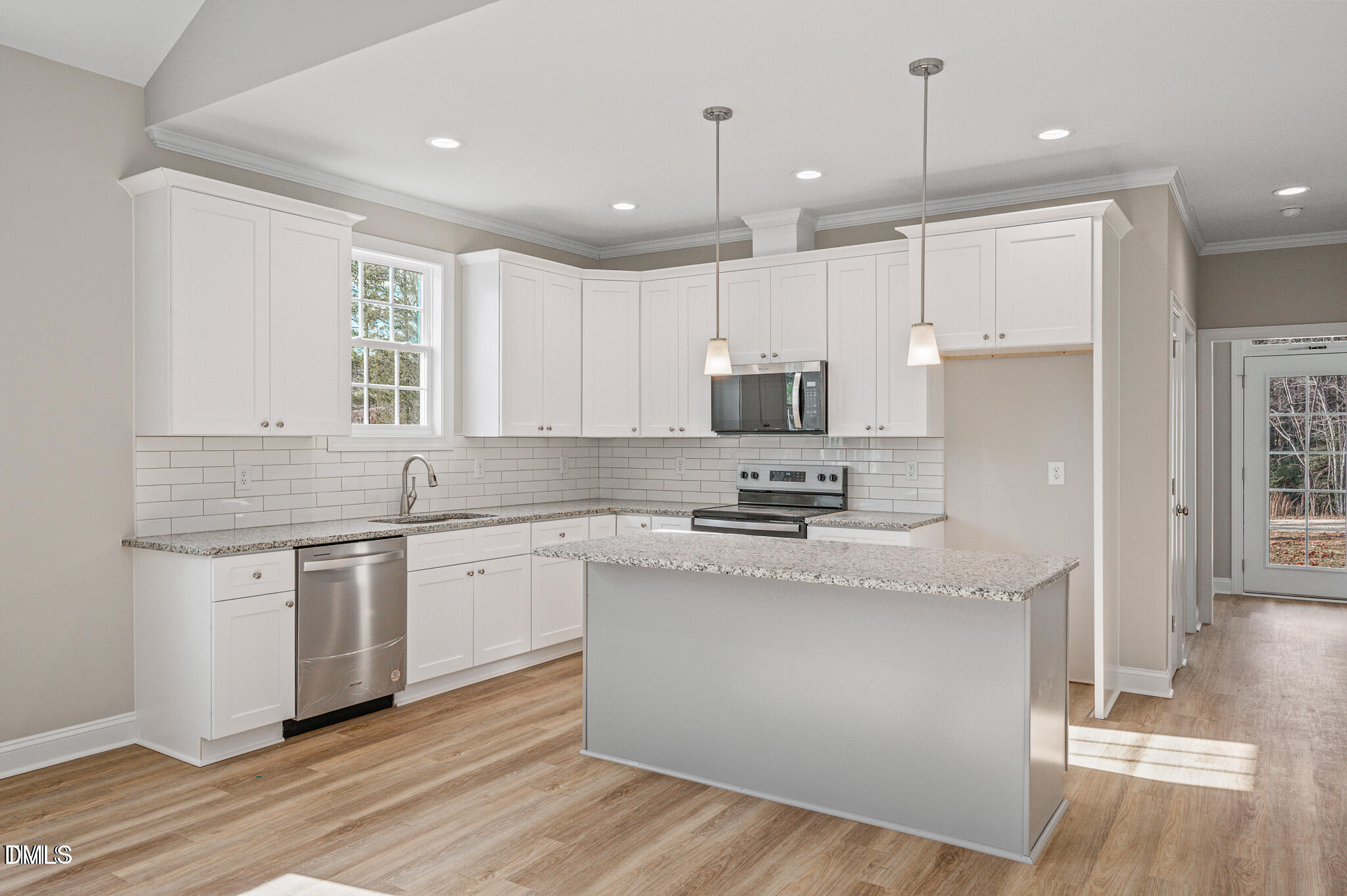 374 Jasmine Road Fuquay-Varina, NC 27526 - Photo 6 of 14 Kitchen