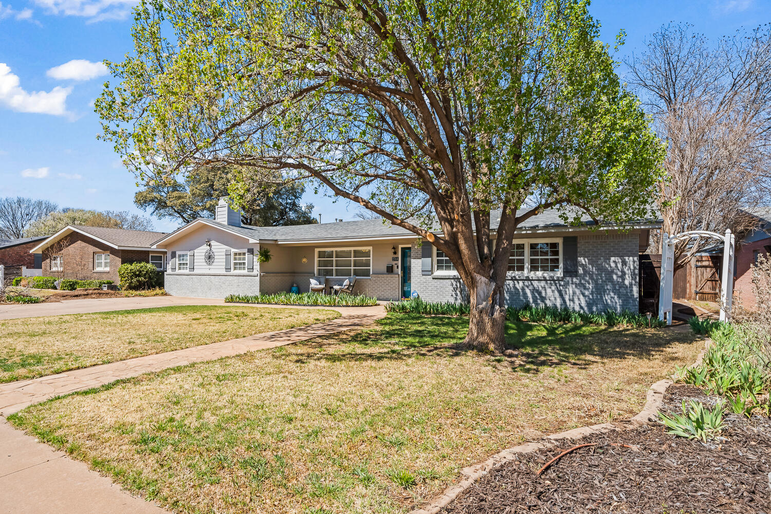2714 57th Street Lubbock, TX 79413 - Photo 3 of 36 2714 57th St-36
