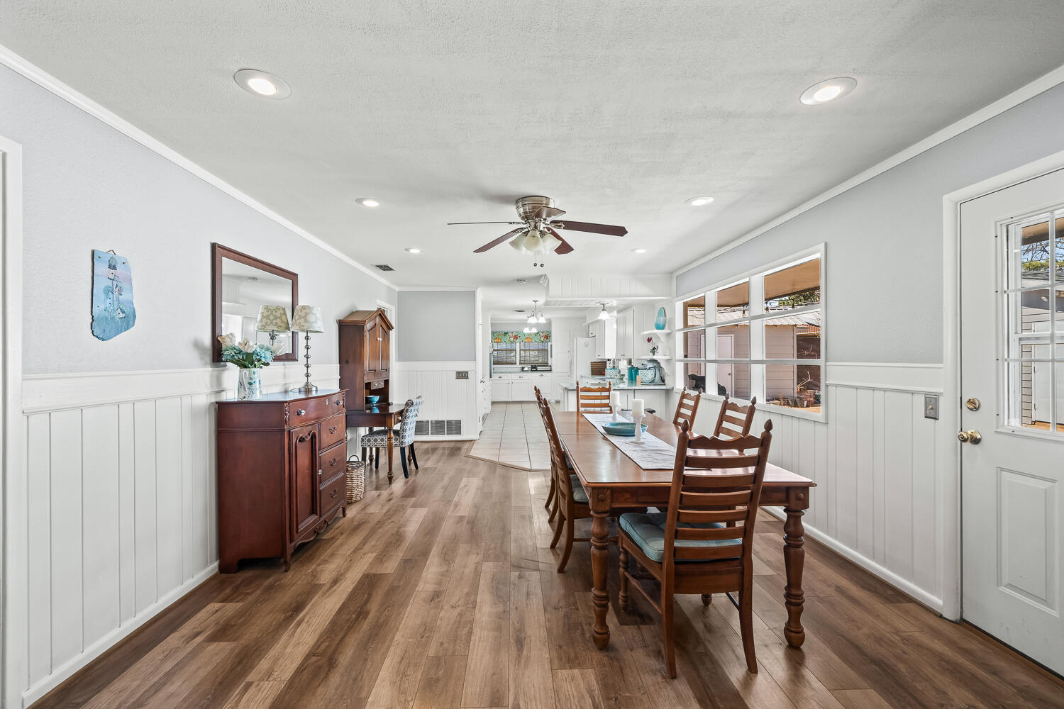 2714 57th Street Lubbock, TX 79413 - Photo 6 of 36 2714 57th St-13