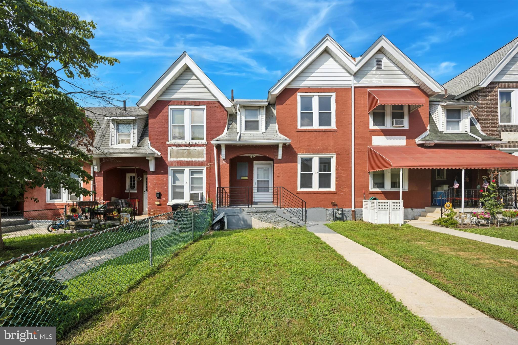 33 Maple Street Marcus Hook, PA 19061 - Photo 1 of 23