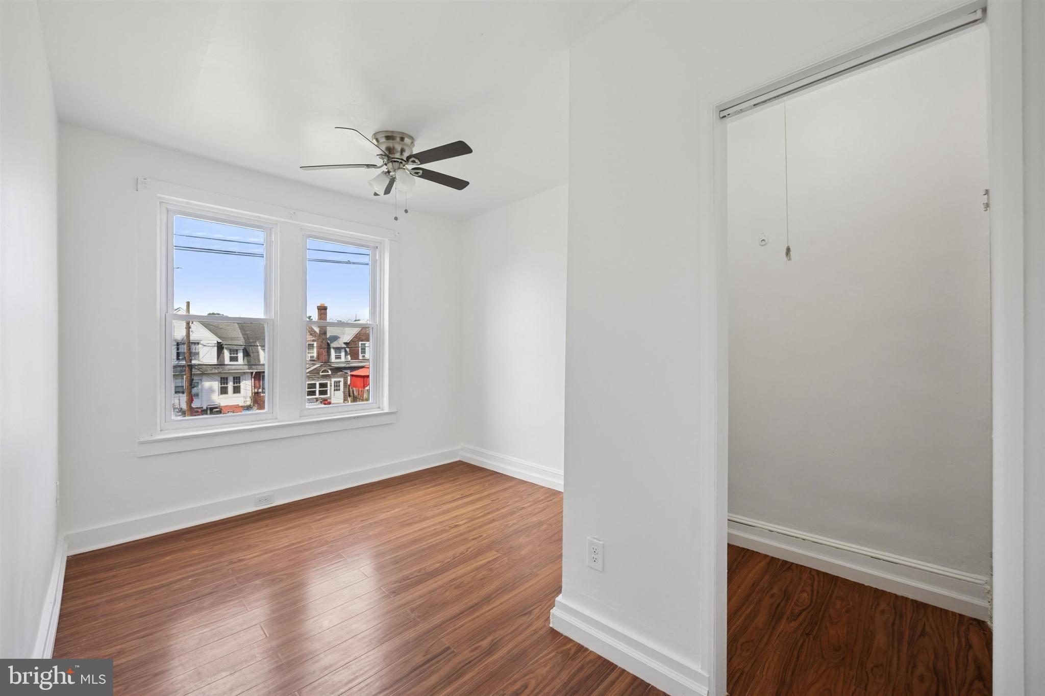 33 Maple Street Marcus Hook, PA 19061 - Photo 14 of 23