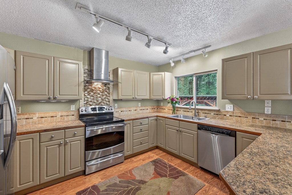 308 Cece Way McCall, ID 83638 - Photo 12 of 57