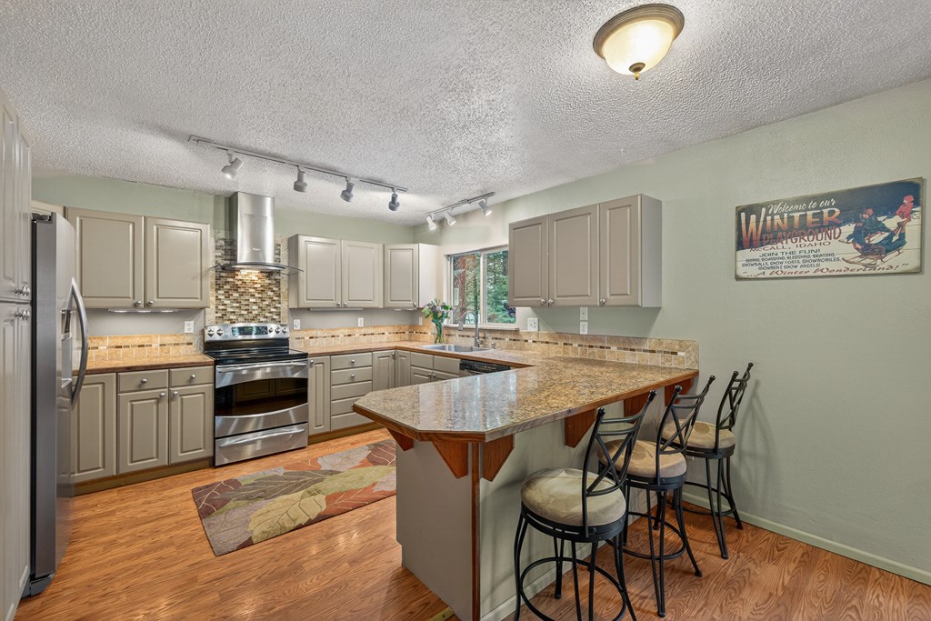 308 Cece Way McCall, ID 83638 - Photo 10 of 57